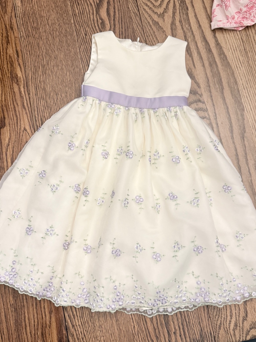 Ivory/Purple Embroidered Flower Girl Dress by Cinderella Size 3 3T Ribbon Belt